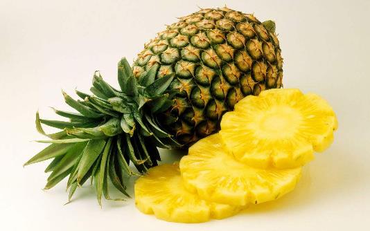 為啥菠蘿都要用鹽水泡過(guò)再吃？