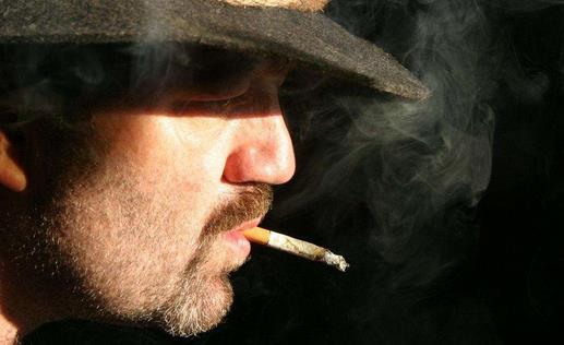 老煙槍別犯這些吸煙誤區