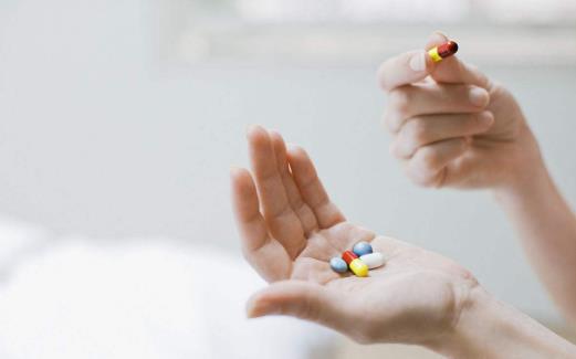 為什么連續服藥需要間隔4-6小時？