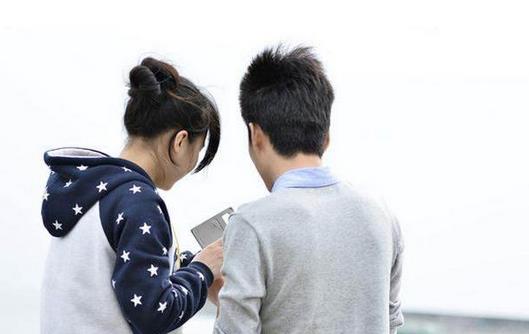 如何看出一個男人是不是喜歡你