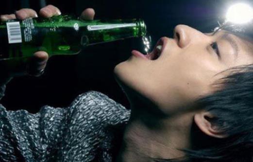 喝酒后千萬別吃這些致命藥！