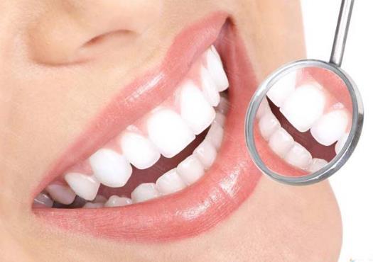 目前最火的牙齒美白手段 牙醫才懂的牙齒美白利與弊