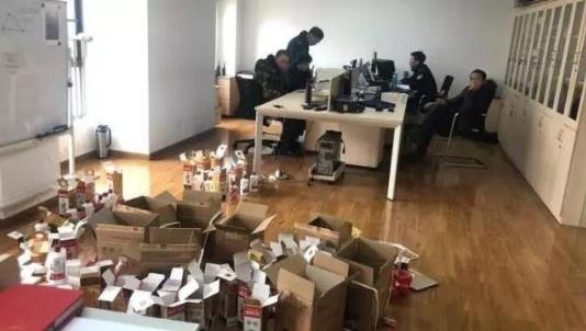 假酒！真瓶裝假茅臺騙術 嫌疑人借豪車賣貨