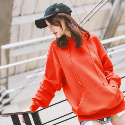 長款衛衣怎么搭配