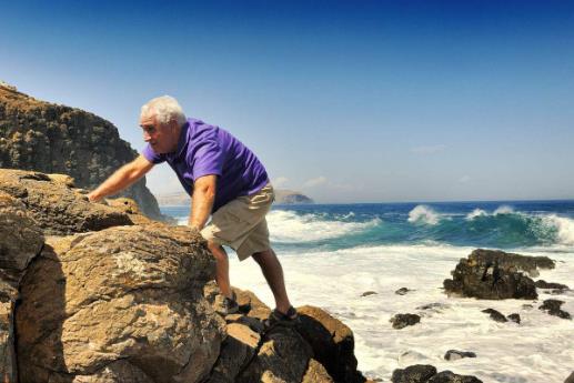 骨科專家稱:爬樓爬山是最笨的運動 膝蓋磨損嚴重