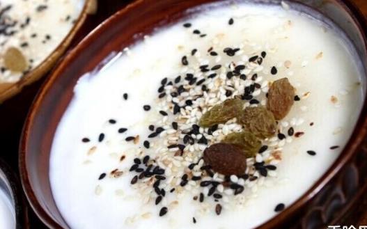 酸奶太單調(diào)不愛喝?教你做酸奶小點(diǎn)心,吃到停不下來