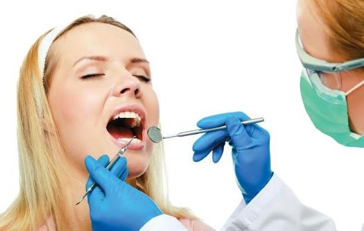 口臭很尷尬，不妨多吃這四種食物