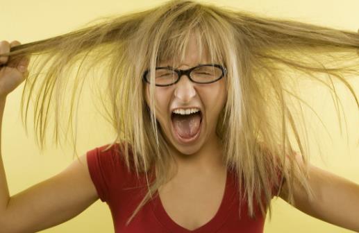 頭發(fā)干枯是氣血不足 試試這些改善身體狀況