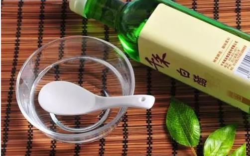 米醋和白醋有何區別？