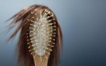 明確導致頭發脫落元兇 產后脫發食療推薦預防脫發