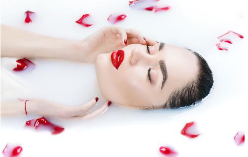 腳底冰涼的人該如何去調理 