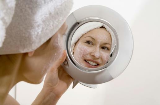 女孩子日常要怎么做才能養出好皮膚