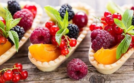 食品都講究飲食平衡 給寶寶吃水果注意事項