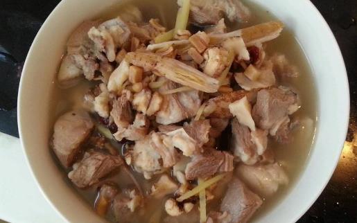 預防腰椎疾病的十不要 腰椎病的預防護理及飲食調理