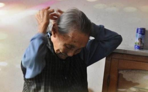 每日梳頭的好處 日梳百遍秀發飄逸