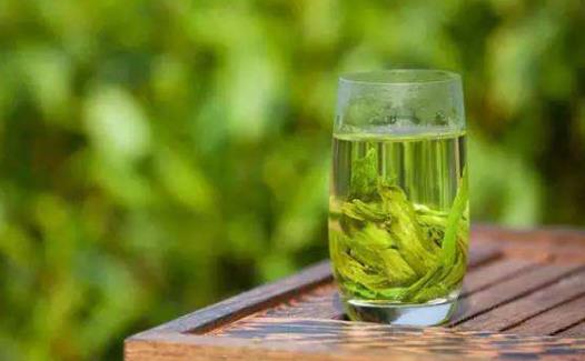 口臭對生理和心理有著雙重打擊 能緩解口臭的食物