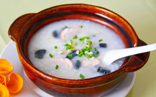 腳部明顯麻木提醒你血糖高了 糖尿病人飲食注意事項(xiàng)