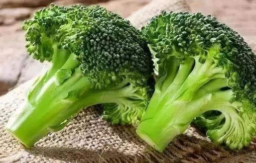 趁熱吃帶來的健康危機(jī) 推薦12大頂級(jí)抗癌食物