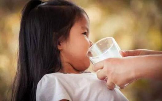 健康的喝水有利于身體健康 科學飲水的養(yǎng)生之道