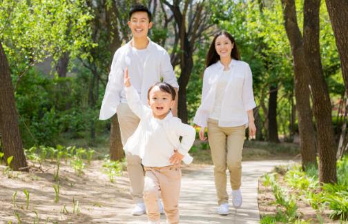 飯后散步老少皆宜 適合走走停停