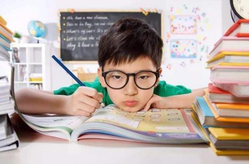 預(yù)防兒童近視 警惕糖分的過多攝取