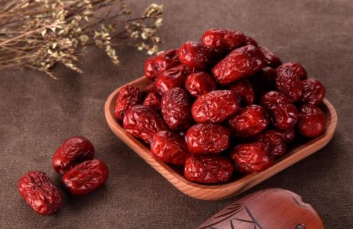 愛吃紅棗的人要注意 吃紅棗的時間選錯相當于吃毒藥