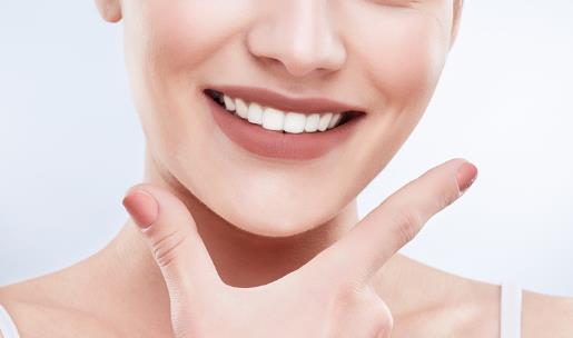 為何年齡越大牙縫越大？可能是五個原因所致，希望你別不