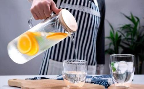 一天排尿幾次才正常?不管白天,還是黑夜,盡量控制在這