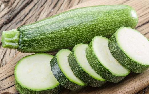 飲食是否恰當關系血壓的平穩 適合高血壓老人的食物