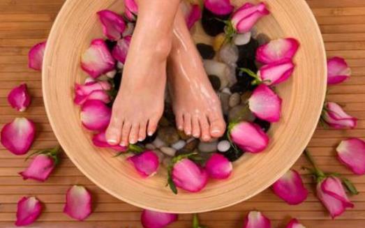 腳為精氣之根 中醫(yī)推薦泡腳方法