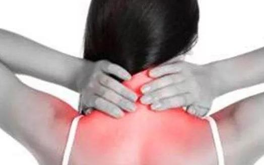 經常落枕 小心可能演變成頸椎問題