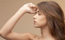 頭發油膩扁塌 十招讓頭發不再油膩很舒服