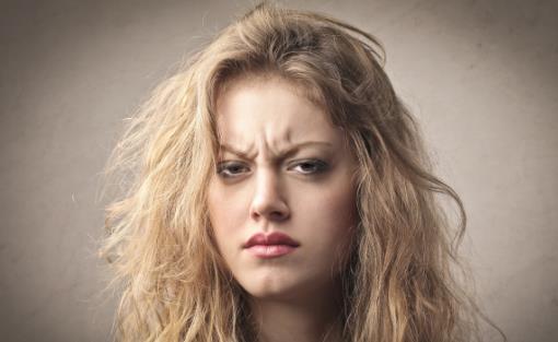 睡前哪些壞習(xí)慣會(huì)加速衰老？這六個(gè)壞習(xí)慣一定要改