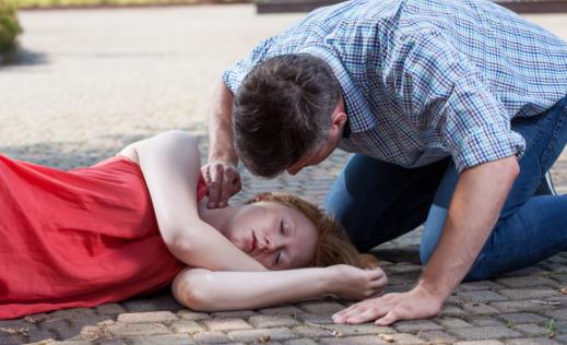 高溫天氣暈厥時有發生 預防中暑九大方法