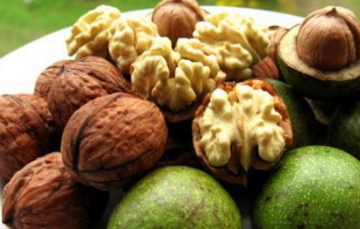 保護眼睛注意避免的習慣 保護眼睛要補充的營養元素