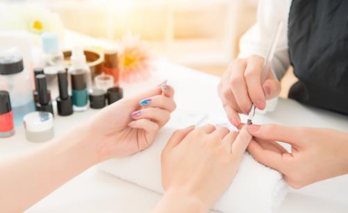 美甲店從業者患癌風險極高 美甲有哪些危害