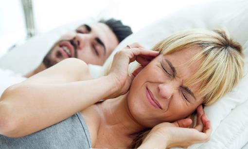 我國有30%的人會打鼾 打鼾需要拍醒嗎