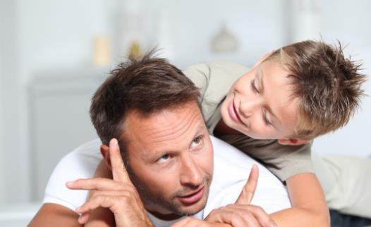 單親家庭不一定是殘缺 單親家庭的教育方法