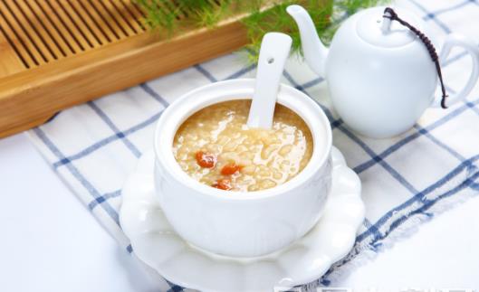 煮養胃粥來幫助老人養胃 九種老人養胃粥推薦