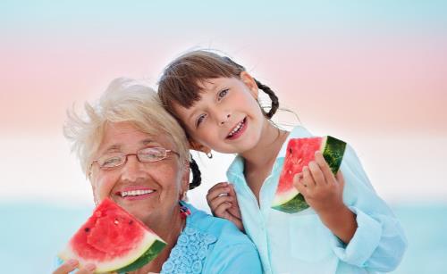 老人牙齦出血的常見因素 牙齦經(jīng)常出血的日常對策