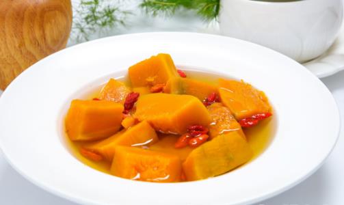 南瓜皮厚又硬不好去皮，妙招來幫你！