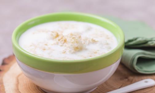 小偏方緩解感冒咽喉腫痛效果好 快來食療治感冒