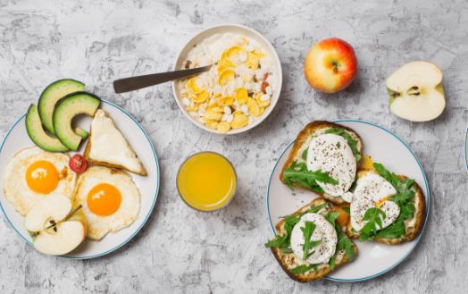 青春期營(yíng)養(yǎng)飲食的特殊需要 青春期飲食的注意事項(xiàng)