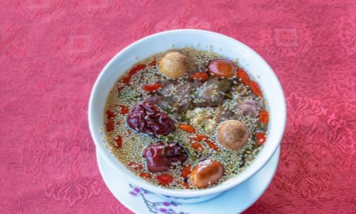 適合血壓低人群吃的食物 血壓低患者不能食用胡蘿卜