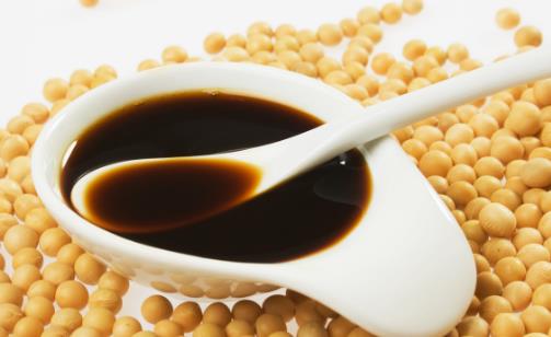 吃對(duì)醬油可降低人體膽固醇 小心醬油吃不對(duì)會(huì)引發(fā)肝癌