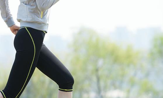 在跑步時要注意五個小細節 錯誤跑姿讓你小腿變粗