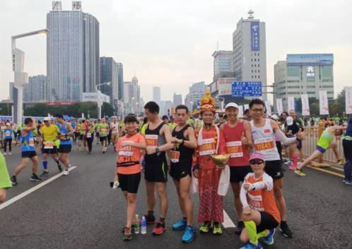 萬人跑過的42公里萬科“莞馬”，環衛工清潔只花了10分鐘？