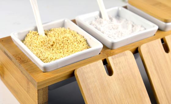 味精和雞精到底有什么區(qū)別 教你一招讓你在購(gòu)買時(shí)不再糾結(jié)