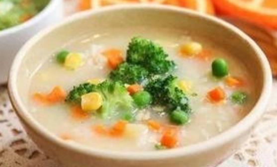 燕麥成為餐桌上備受推崇的食物 常吃燕麥健康多