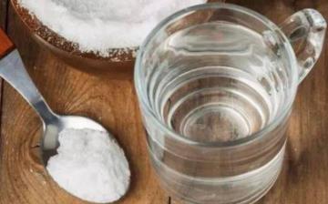 【鹽水】鹽水洗臉有什么功效_食用鹽水作用_鹽水有消炎的作用嗎 【鹽水】鹽水洗臉有什么功效_食用鹽水作用_鹽水有消炎的作用嗎